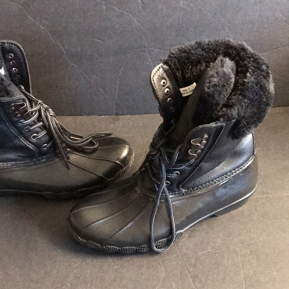 Steve Madden rain snow winter boots - Picture 2 of 6